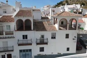 AbraCasaBra Real Estate