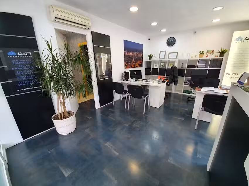 AD IMMOBILIARIA PIERA y BARCELONA