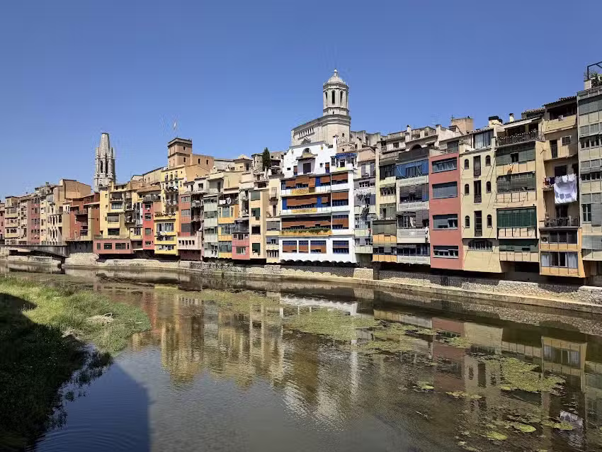 AJ Grup, serveis immobiliaris i financers