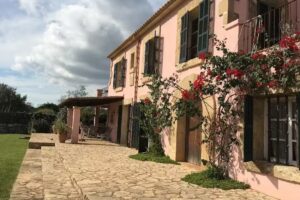 AP INVEST REAL ESTATE