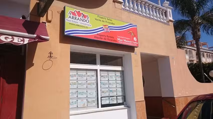 Arrando Real Estate / Inmobiliaria