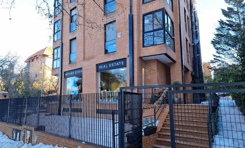 ARTURO SORIA REAL ESTATE (con la garantía del grupo Alfa Inmobiliaria)