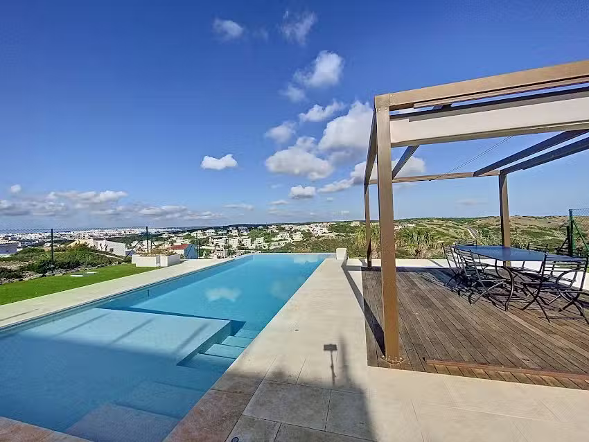 ATIPIKA Lifestyle Properties Inmobiliaria en Menorca