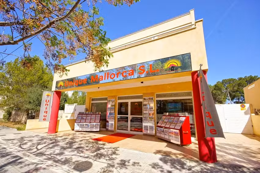 Auniquemallorca S.L.