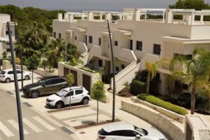 AVTONOMOV & CO REAL ESTATE, S.L.