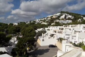 Belaunde Top Residences Sl