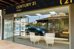 CENTURY 21 Victoria