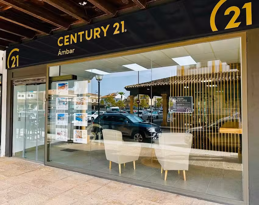 CENTURY 21 Victoria