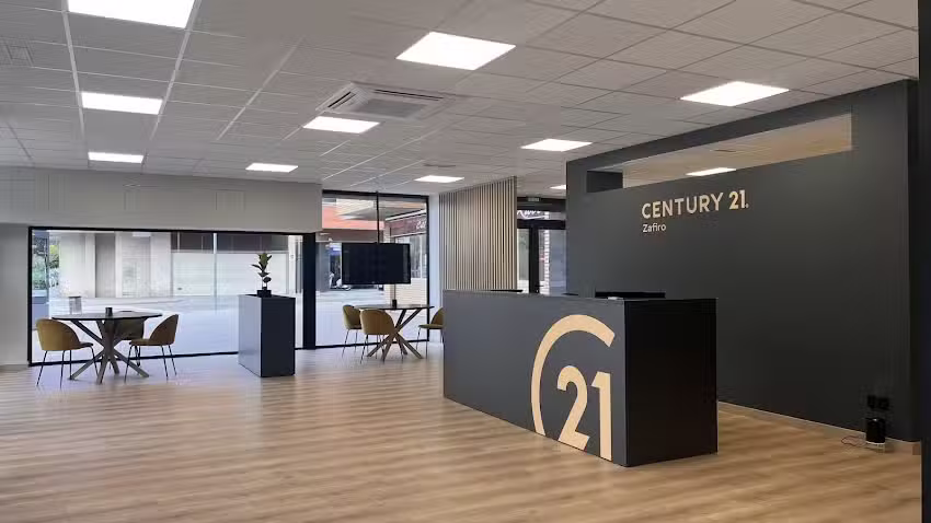 Century 21 Zafiro