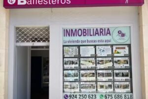 Clavero360 Inmobiliaria
