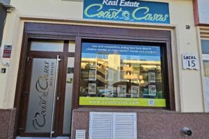 «CoastCasas Real Estate»