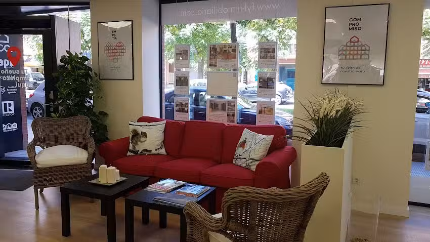 Comprarcasa F & F Inmobiliaria