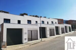 CONSTRUCTORA E INMOBILIARIA JLF