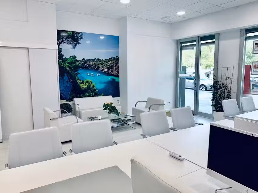 DE PRADA & MOYA Abogados-Asesores-Inmobiliaria