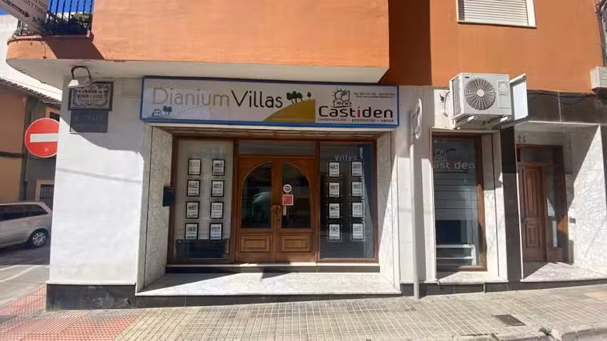 DIANIUM VILLAS