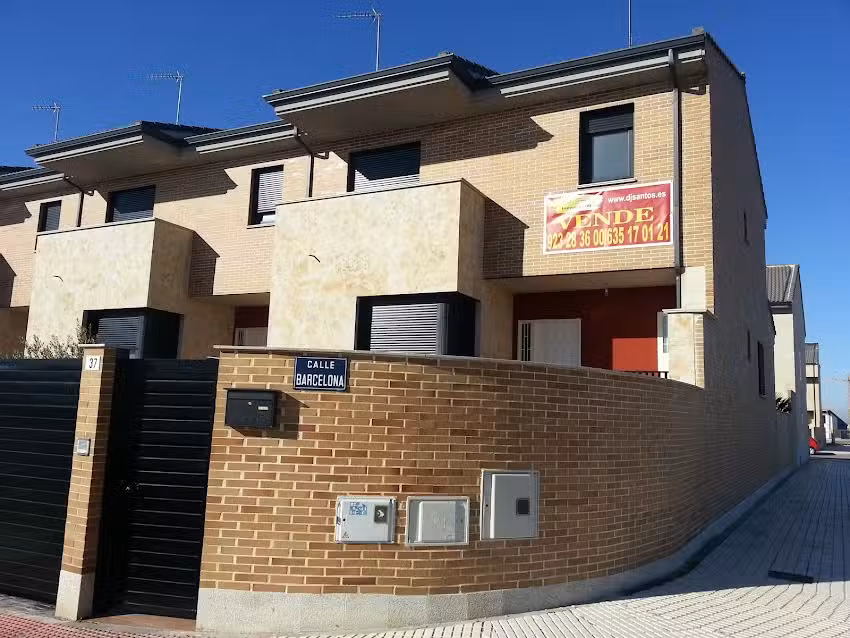 DJ Santos Inmobiliaria