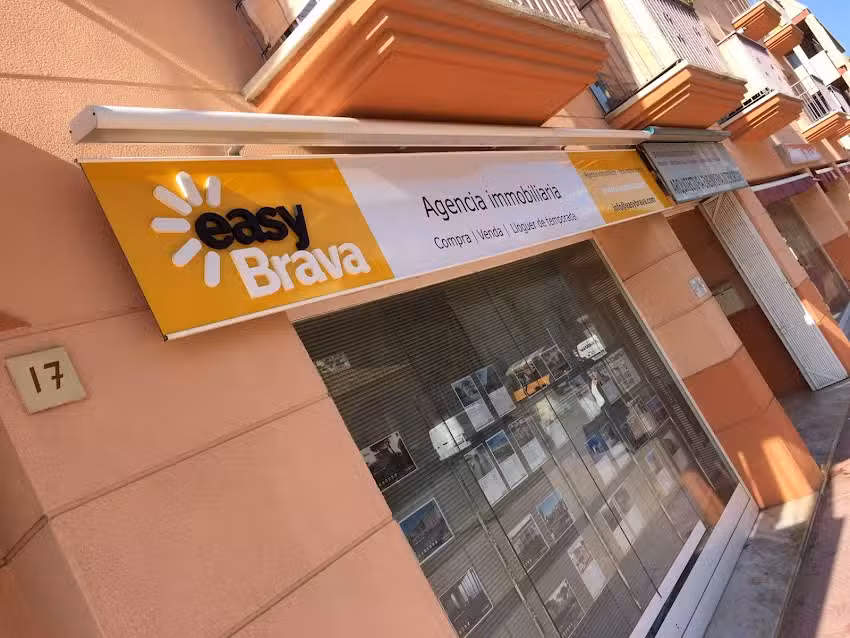 Easy Brava S.L. Agencia de Palamós