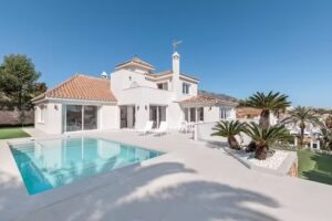 Elliott James – Marbella Real Estate