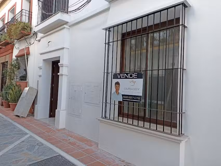 Embassy Costa del Sol