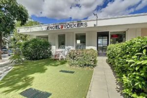 Engel & Völkers Mirasierra