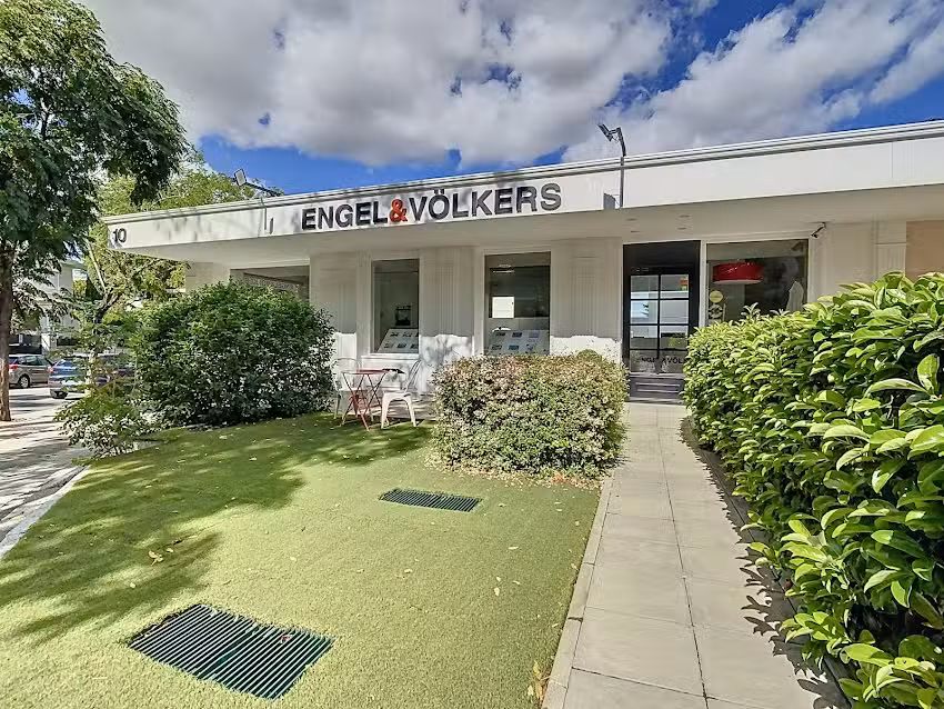 Engel & Völkers Mirasierra