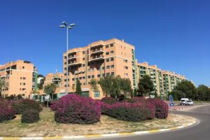 Escorpion Inmobiliaria Campolivar – Casas Verdes. Beatriz Iranzo