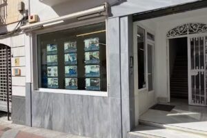 Estate Agents Playa Properties S.L.