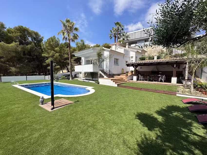 FINCAS LIVING COMA-RUGA