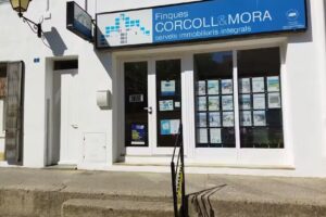 Finques Corcoll & Mora