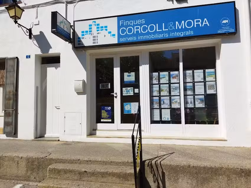 Finques Corcoll & Mora