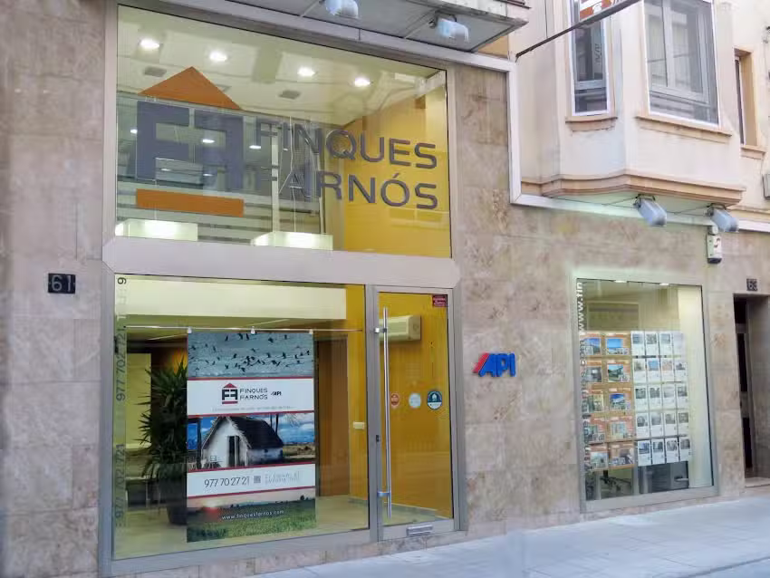 Finques Farnós – API