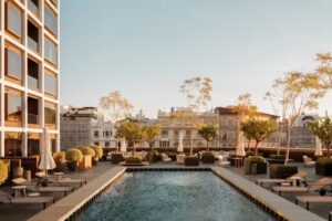 Flourish Barcelona | Real Estate