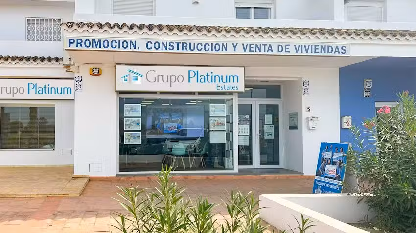Grupo Platinum Estates Vera