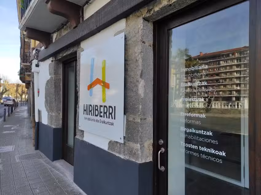 Hiriberri Inmobiliaria eta Eraikuntzak / Hiriberri Inmobiliaria y Construcciones