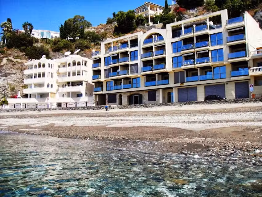 IBERIAPOLIS estate agency