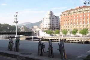 Inmobiliaria Auzoan Bizi