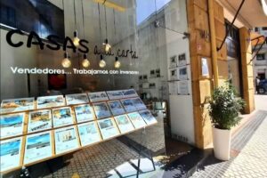 Inmobiliaria Casas a la carta Real Estate