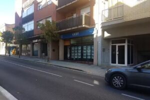 Inmobiliaria en Montornès del Vallès | Fincas León