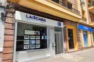 Inmobiliaria en Nervion La Casa Agency Punto Gran Plaza, S.L.