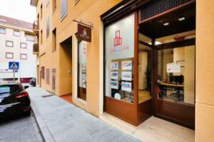 Inmobiliaria José Luis