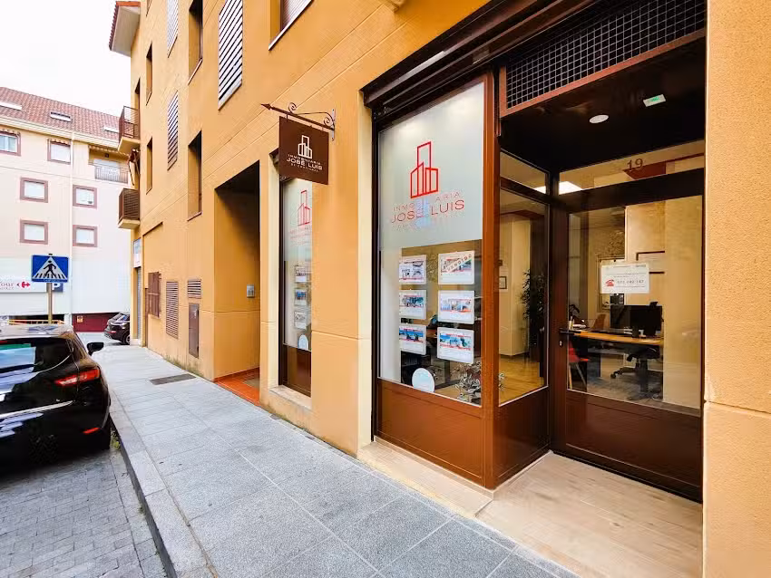 Inmobiliaria José Luis