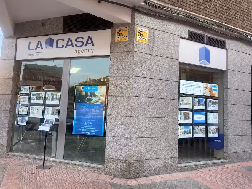 Inmobiliaria La Casa Agency en Madrid – Vista Alegre