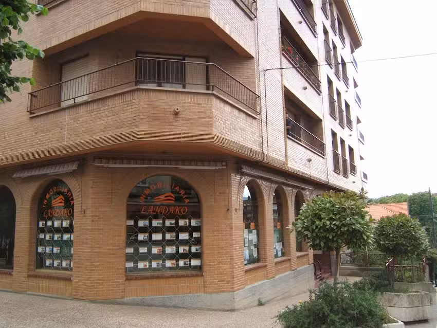 inmobiliaria LANDAKO