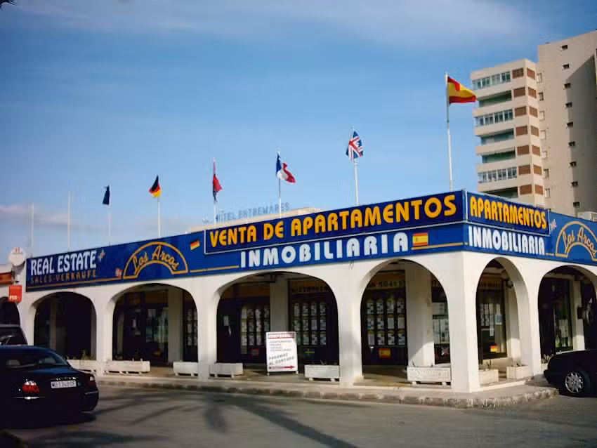 Inmobiliaria Los Arcos – La Manga