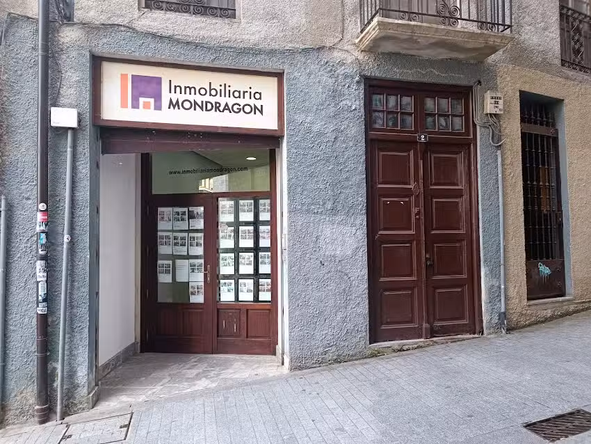 INMOBILIARIA MONDRAGON