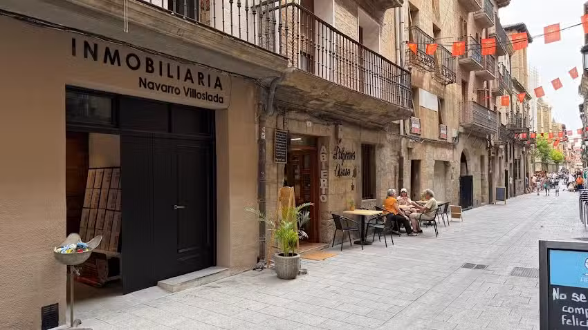 Inmobiliaria NAVARRO VILLOSLADA