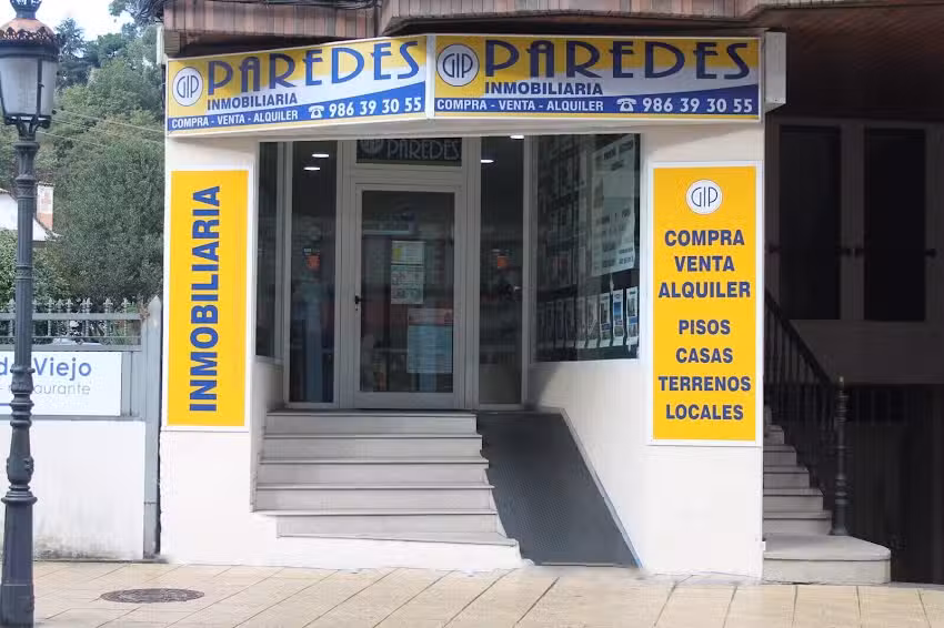 INMOBILIARIA PAREDES