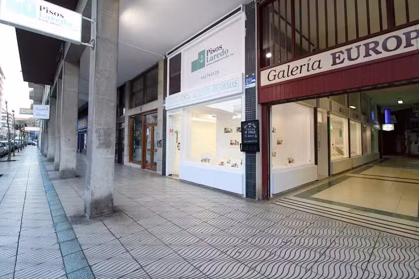 Inmobiliaria Pisos Laredo