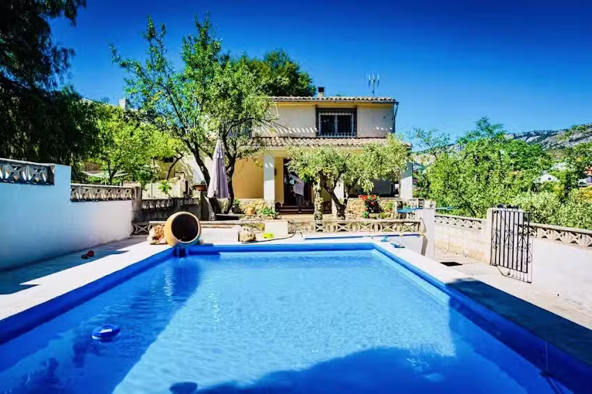 Inmobiliaria-Real Estate Agency I-LEVANTE