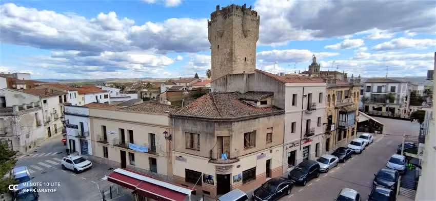 INMOBILIARIA & SERVICIOS JABATO